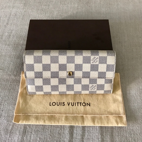 Louis Vuitton Handbags - Luis Vuitton Wallet